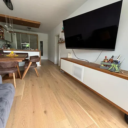Apartment Luxus Ferienwohnung Mit Garten Neukirchen an der Vockla