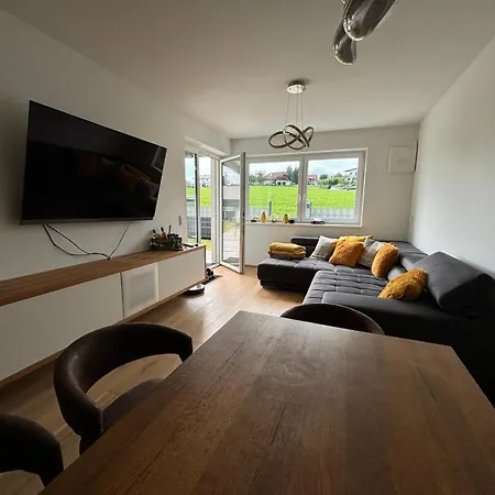 Apartment Luxus Ferienwohnung Mit Garten *