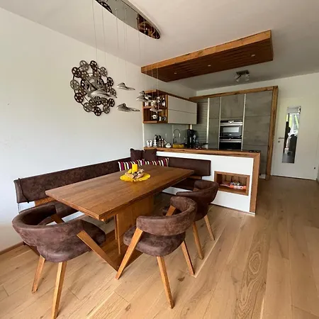 Luxus Ferienwohnung Mit Garten Apartamento